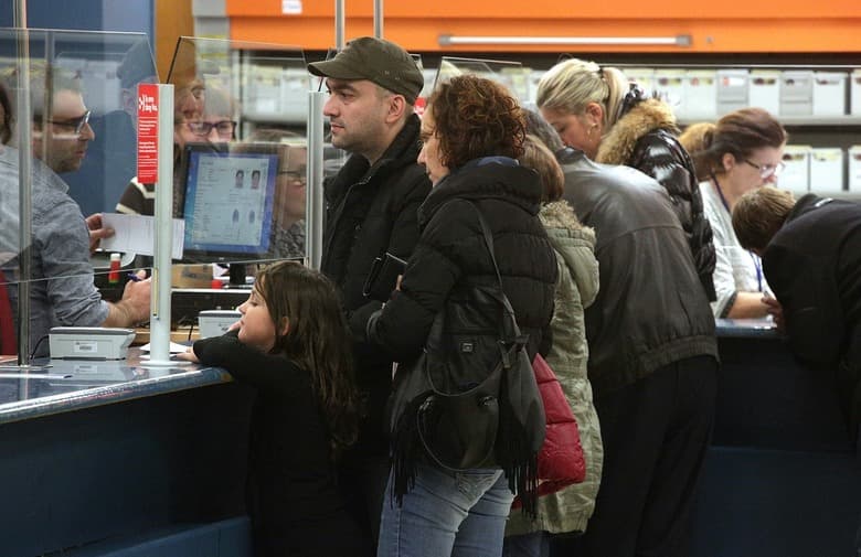 Ilustracija članka: Hrvatski rodni list i domovnicu od sada možete naći na webu