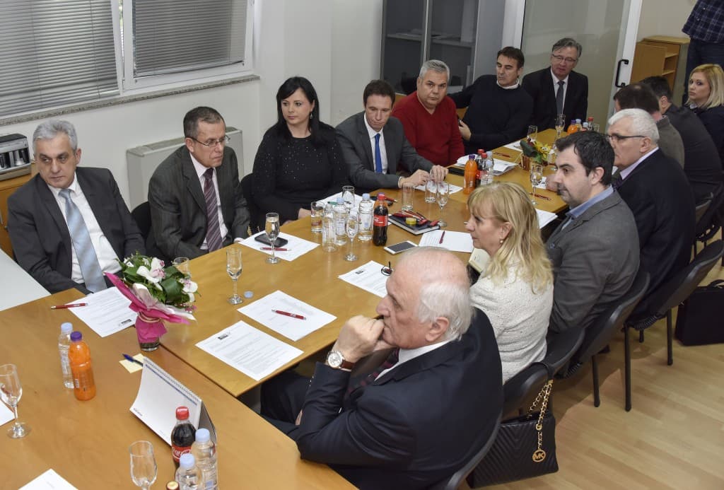 Ilustracija članka: Petnaesti Večernjakov pečat održat će se 11. travnja pod motom ‘Mostovi Europe’, pokrovitelj Predsjedništvo BiH