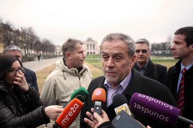 Ilustracija članka: Bandić sutra kreće u rušenje Guinessovog rekorda 