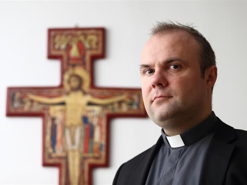 Ilustracija članka: NAJAVA: Don Damir Stojić u Posušju!