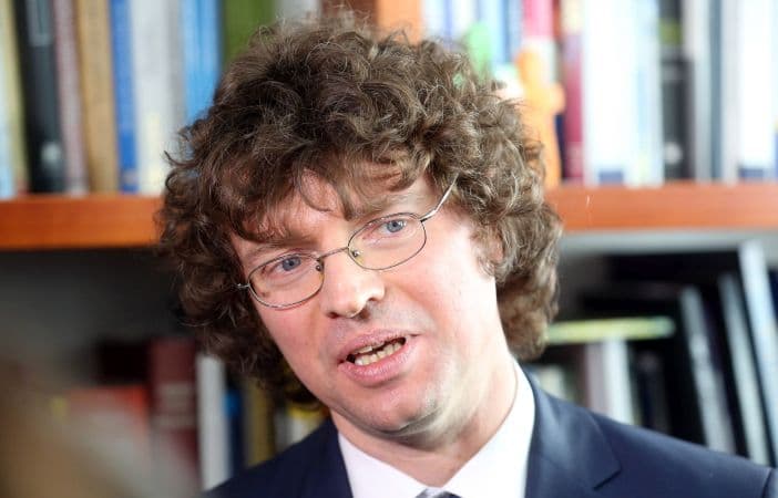 Ilustracija članka: Ministar Šustar pomoći će hrvatskim županijama