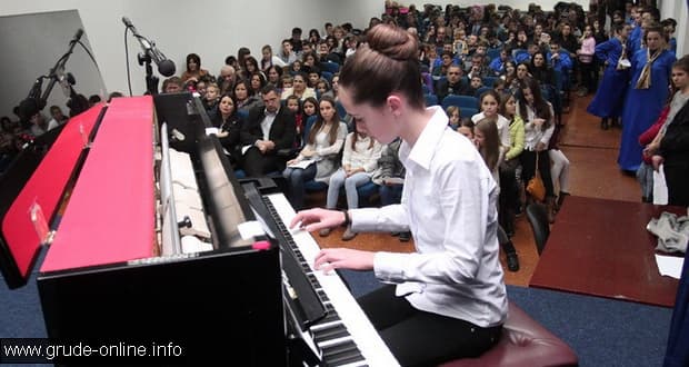 Ilustracija članka: NAJAVA: Svečani koncert povodom 20 godina djelovanja Osnovne glazbene škole Grude