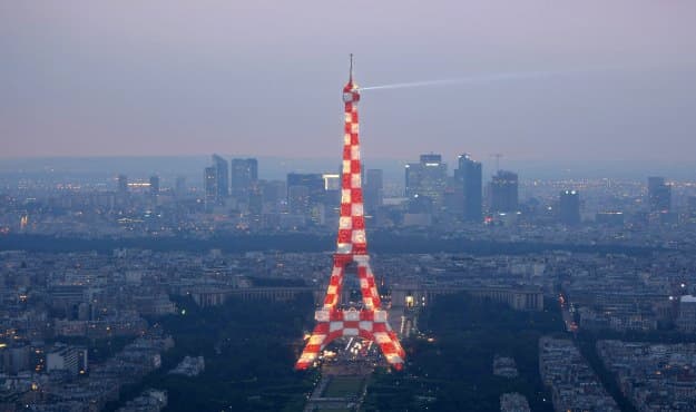 Ilustracija članka: Hrvatski navijači krenuli u novu borbu za Eiffel