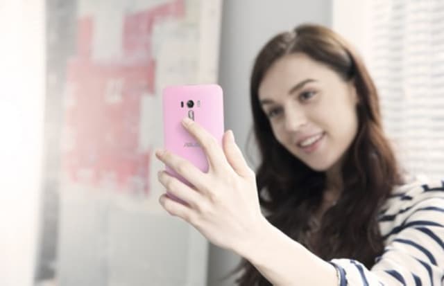 Ilustracija članka: ‘Selfie’ sve više psihički poremećaj, opsjednuti i u BiH trebaju pomoć