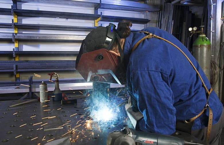 Ilustracija članka: Posla za zanatlije u BiH ima, ali nitko ne želi na zanat