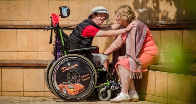 Ilustracija članka: Novo čudo u Međugorju: Mladi Irac Darren prohodao iako je cijeli život prikovan za kolica (VIDEO)