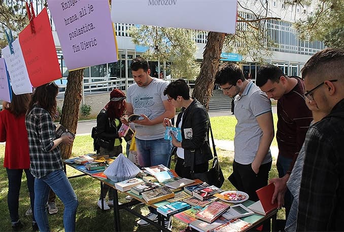 Ilustracija članka: Opremanje školarca: ‘Tko to može platit?!’