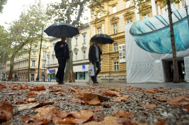 Ilustracija članka: Jesen sve toplija, tek idući mjesec mogao bi biti prohladan, ali suh