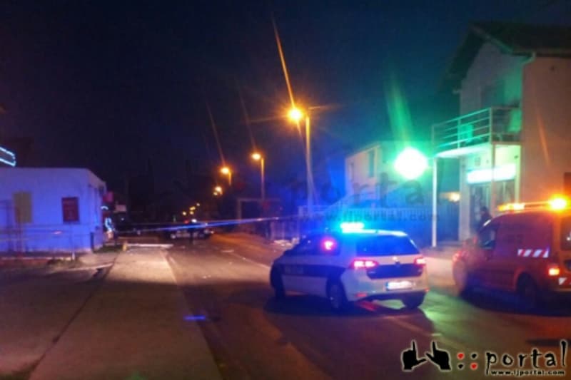 Ilustracija članka: FOTO: Miniran bankomat “Unicredit” banke u Vitini