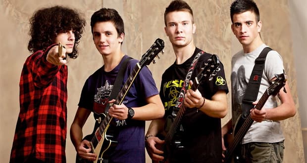 Ilustracija članka: Rock grupa “Nešto Između” snimila novi spot