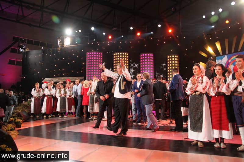 Ilustracija članka: Hanka Paldum, Mate Bulić i Jole zapjevat će s Ljubušacima u emisiji “Lijepom našom”