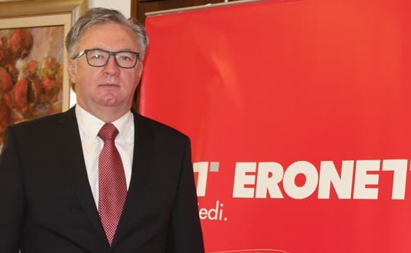 Ilustracija članka: Čim sam dobio presudu u svoju korist, odrekao sam se 600 000 KM u korist HT ERONET-a