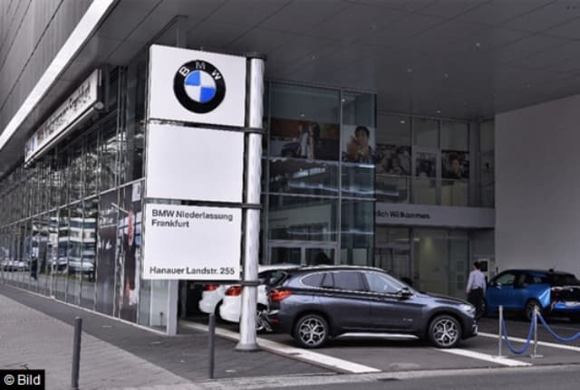 Ilustracija članka: Državljanin BiH demolirao salon BMW-a u Frankfurtu
