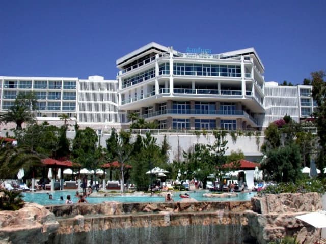 Ilustracija članka: Hoteli Sunčani Hvar u Hercegovini traže 600 radnika