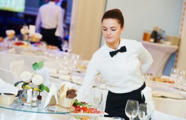 Ilustracija članka: Studenti godišnje mogu zaraditi 3200 KM, ali inspekcije im brane rad