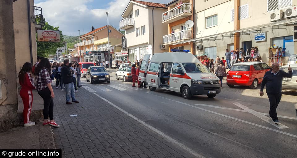 Ilustracija članka: Grude: Automobil udario djevojčicu na pješačkom prijelazu ispred srednje škole (FOTO)