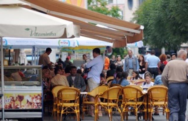 Ilustracija članka: Igre na sreću, prodaja lijekova, alkohola i kave najisplativije djelatnosti u BiH