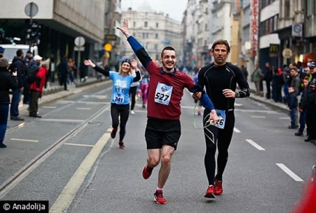 Ilustracija članka: ​Inspiracija mnogima: Slijepi mladić istrčao sarajevski polumaraton