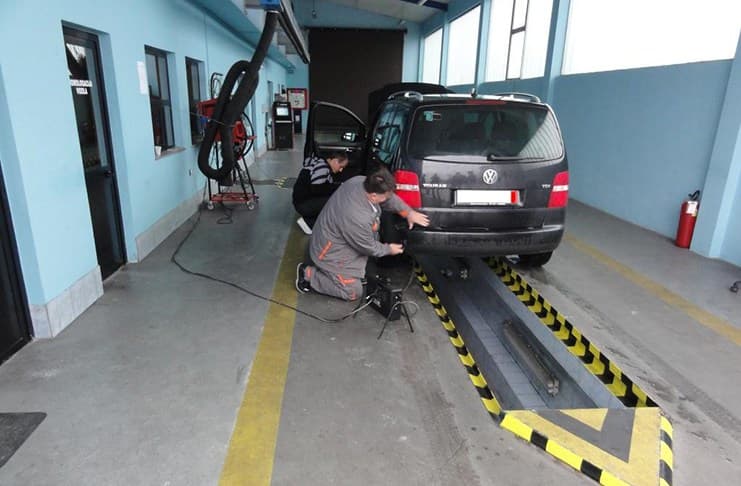 Ilustracija članka: Vlasti od vozača u FBiH za eko test nezakonito naplatile milijune KM
