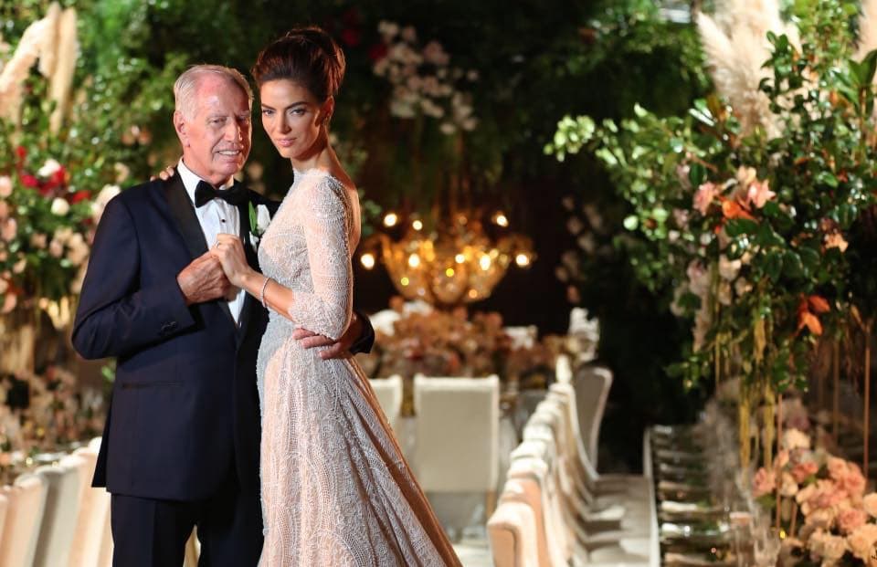 Ilustracija članka: Hercegovka koja se udala za 32 godine starijeg milijardera: “Njegov izgled i godine su nebitne”