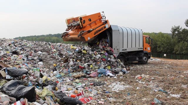 Ilustracija članka: Namjerava li se u grudskoj Poslovnoj zoni graditi odlagalište otpada?
