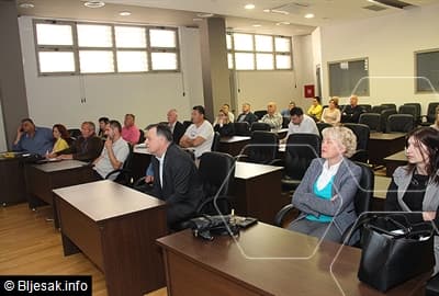 Ilustracija članka: Kakve su mogućnosti organske proizvodnje smilja i eteričnog ulja?