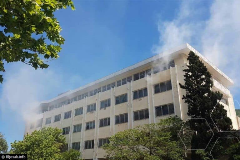 Ilustracija članka: Mostar: Gori Fabrika duhana