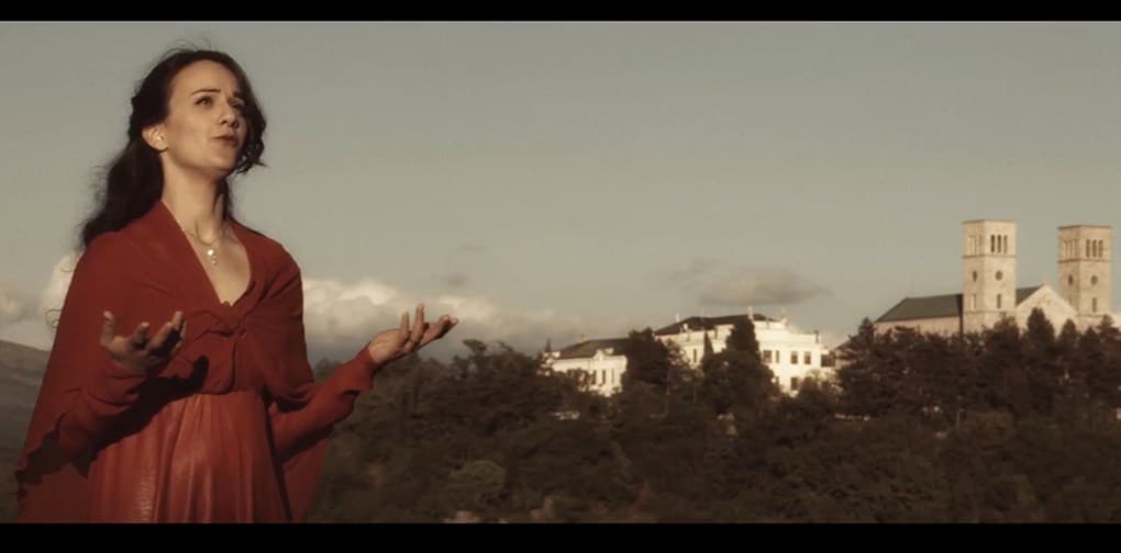 Ilustracija članka: Premijera videa za “Pjesmu o ljubavi” Lucije Zovko