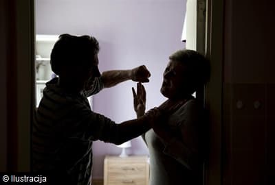 Ilustracija članka: Mostar: Usred dana napadnuta žena u ulazu zgrade