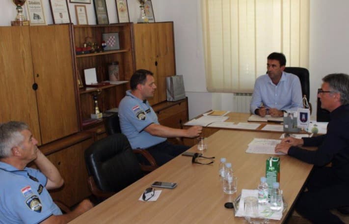 Ilustracija članka: Ljubo Grizelj sastao se s gradonačelnikom Imotskog i načelnikom PP Imotski