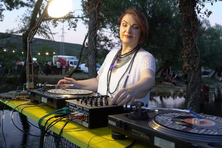 Ilustracija članka: Magic time vinyl festival prvu večer okupio velik broj zaljubljenika u gramofonske ploče