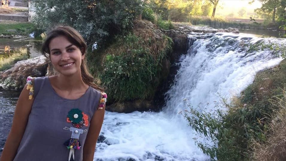 Ilustracija članka: U rodnoj Hercegovini pronalaze mir i pune baterije za svakodnevne obveze