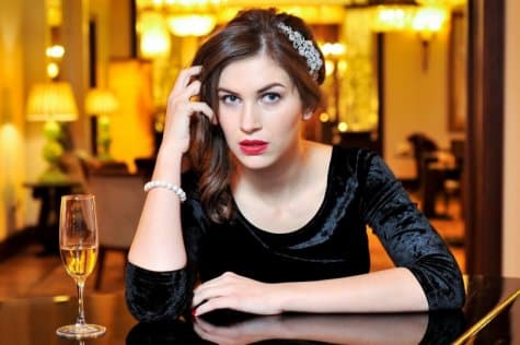 Ilustracija članka: Ornela Vištica: Lijepe me uspomene vežu za Hercegovinu