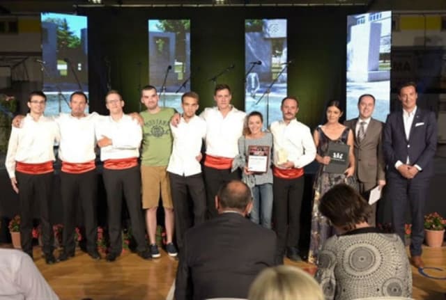 Ilustracija članka: Klapa “Bošket” osvojila “Posuški stećak”