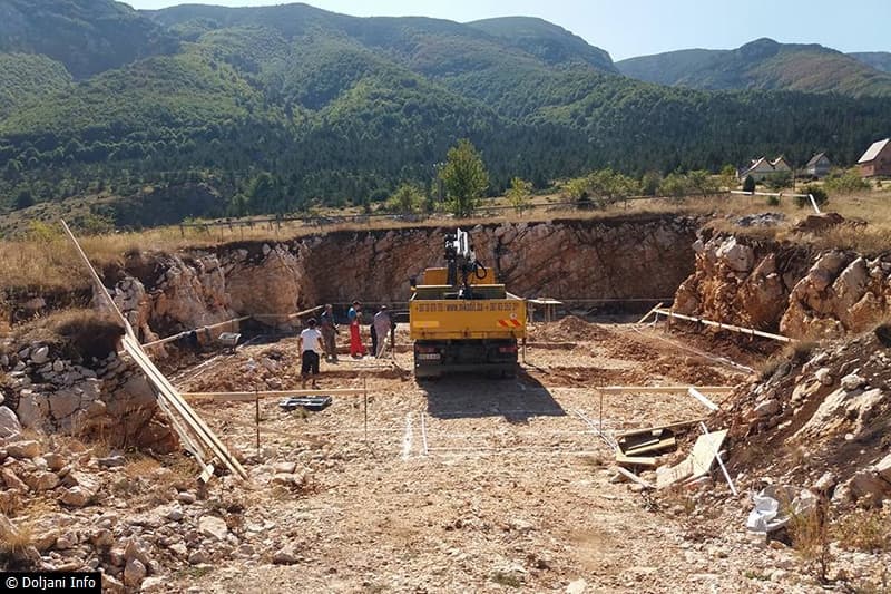 Ilustracija članka: Počela gradnja crkve na Risovcu