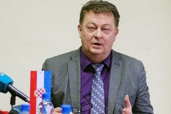 Ilustracija članka: Ćosić: Donio sam odluku o razrješenju ministra Borasa