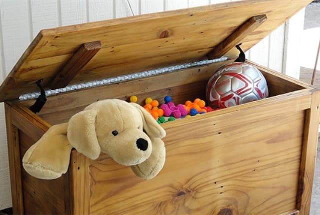 Ilustracija članka: I to je BiH: Vrtić na praksu primio politologa