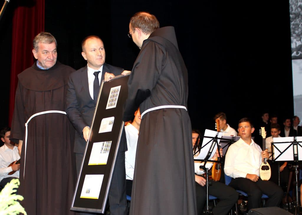 Ilustracija članka: U Mostaru predstavljena poštanska marka „100. obljetnica spašavanja hercegovačke djece