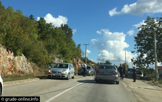 Ilustracija članka: FOTO: Sudar tri automobila na ulazu u Grude