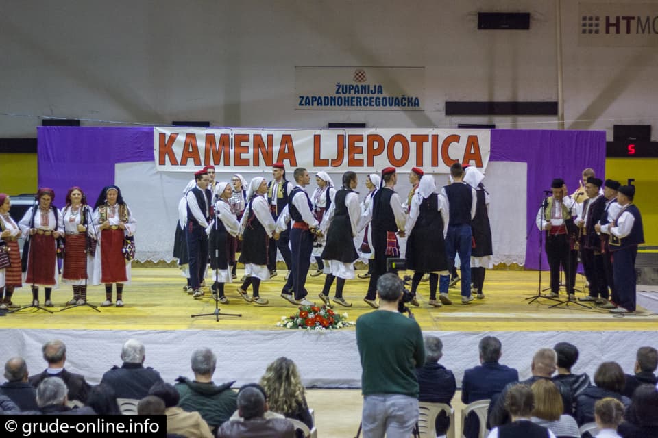 Ilustracija članka: NAJAVA: 11. Smotra folklora “Kamena ljepotica” Grude 2018.