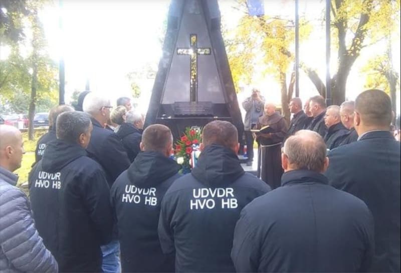 Ilustracija članka: Žrtve Helezove revizije ponovno traže mirovine