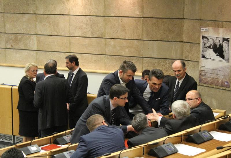 Ilustracija članka: Klub Hrvata u Domu naroda podržava hrvatske portale, novinare i administratore društvenih mreža