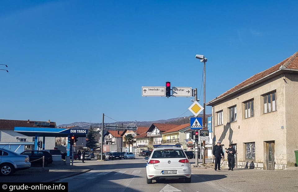 Ilustracija članka: FOTO: Duge cijevi na ulicama Gruda