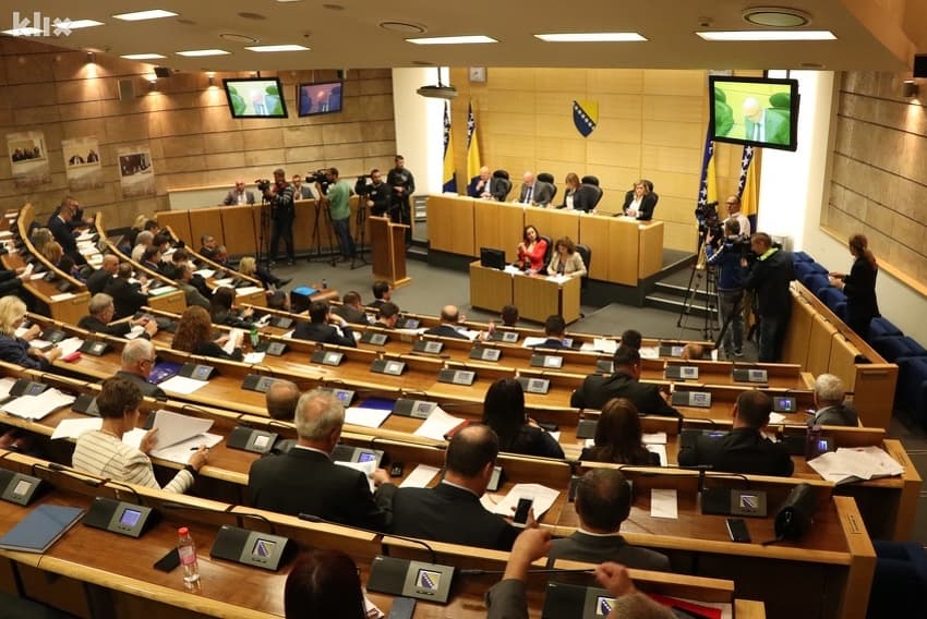 Ilustracija članka: Zastupnici SNSD-a glasovali protiv konstutivnosti Srba u HNŽ, HBŽ, ŽZH i Posavini