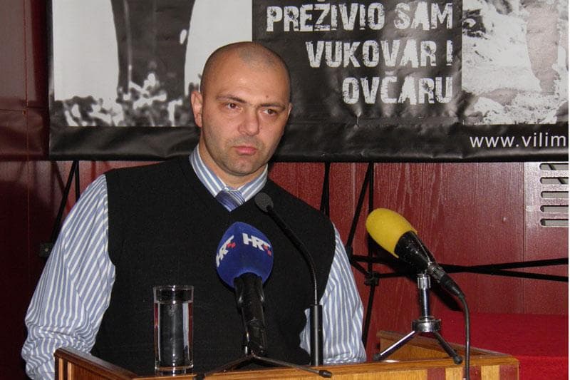 Ilustracija članka: KORIZMENE TRIBINE: Predavanje Vilima Karlovića, “Preživio sam Vukovar i Ovčaru”