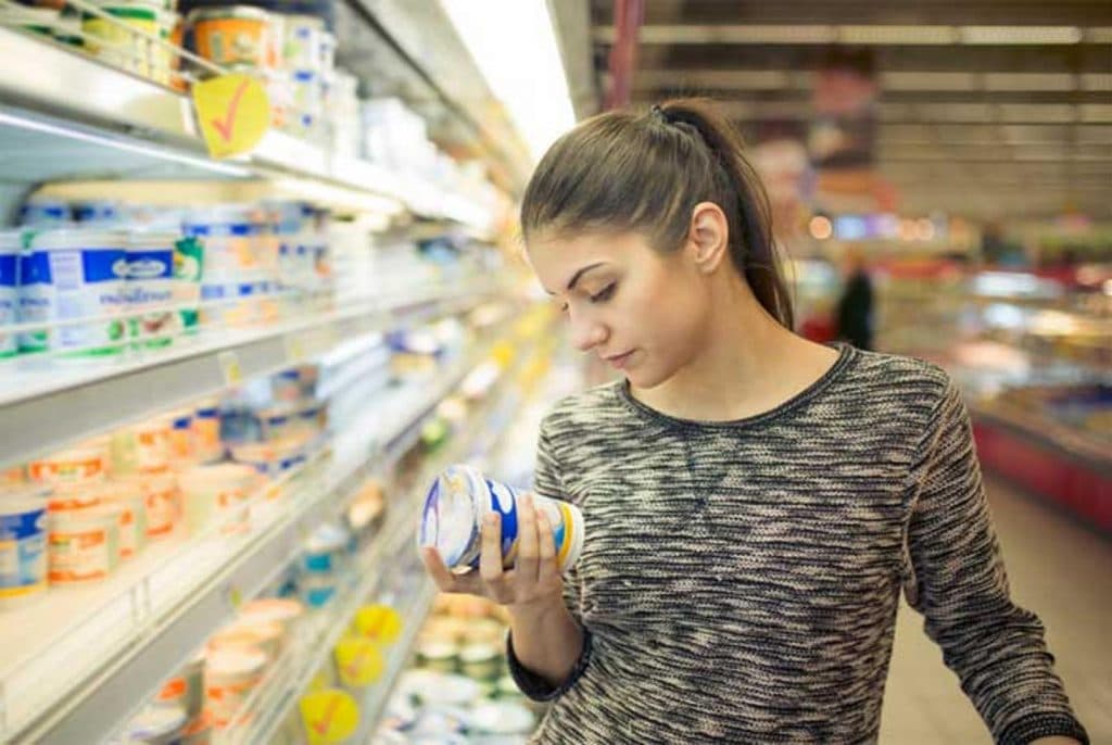 Ilustracija članka: Trgovac u BiH od svoje plaće može kupiti svega tridesetposto potrošačke košarice