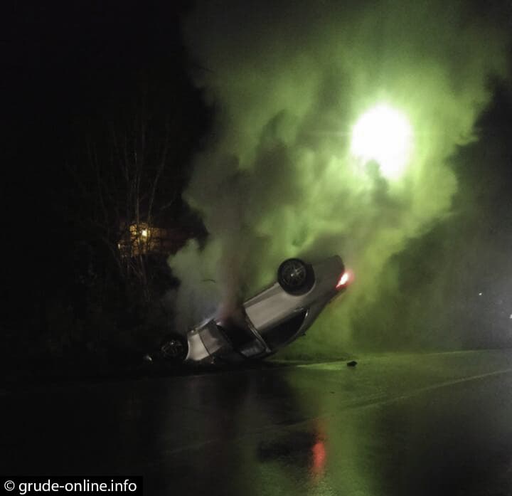 Ilustracija članka: Grude: Automobil se zapalio nakon prometne nesreće (FOTO)
