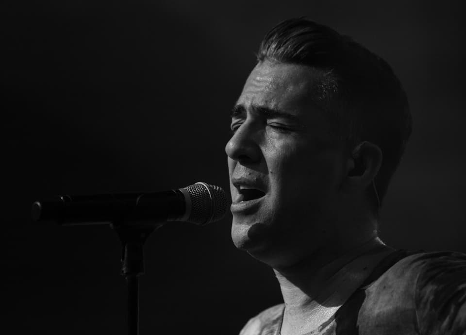 Ilustracija članka: Željko Joksimović zapjevat će na bini od čak 5 nivoa ovaj petak u Splitu