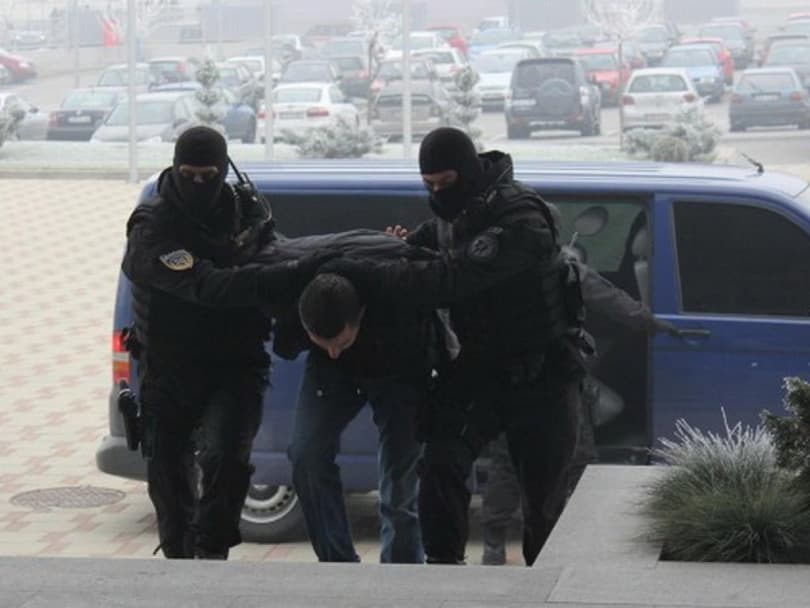 Ilustracija članka: Epilog “Gastarbajtera” u zapadnoj Hercegovini: Uhićeno 10 osoba s kokainom i oružjem