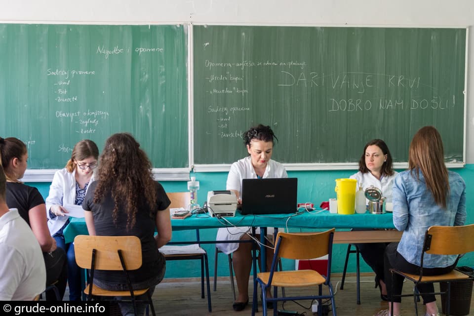 Ilustracija članka: Božićna akcija darivanja krvi u Grudama